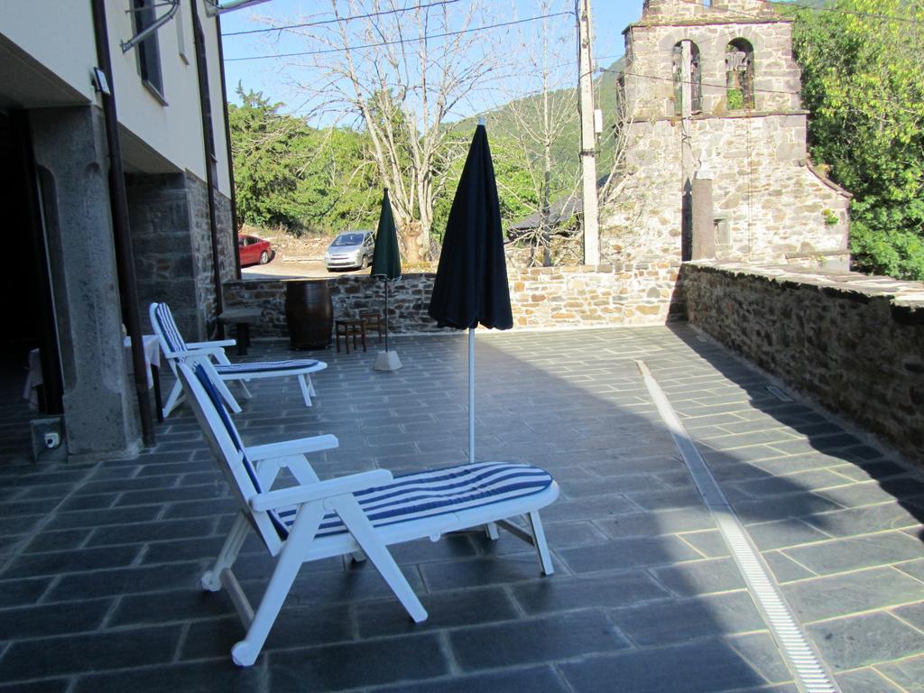 Apartamentos Rurales Casa Baltasar Monasterio De Hermo Ngoại thất bức ảnh